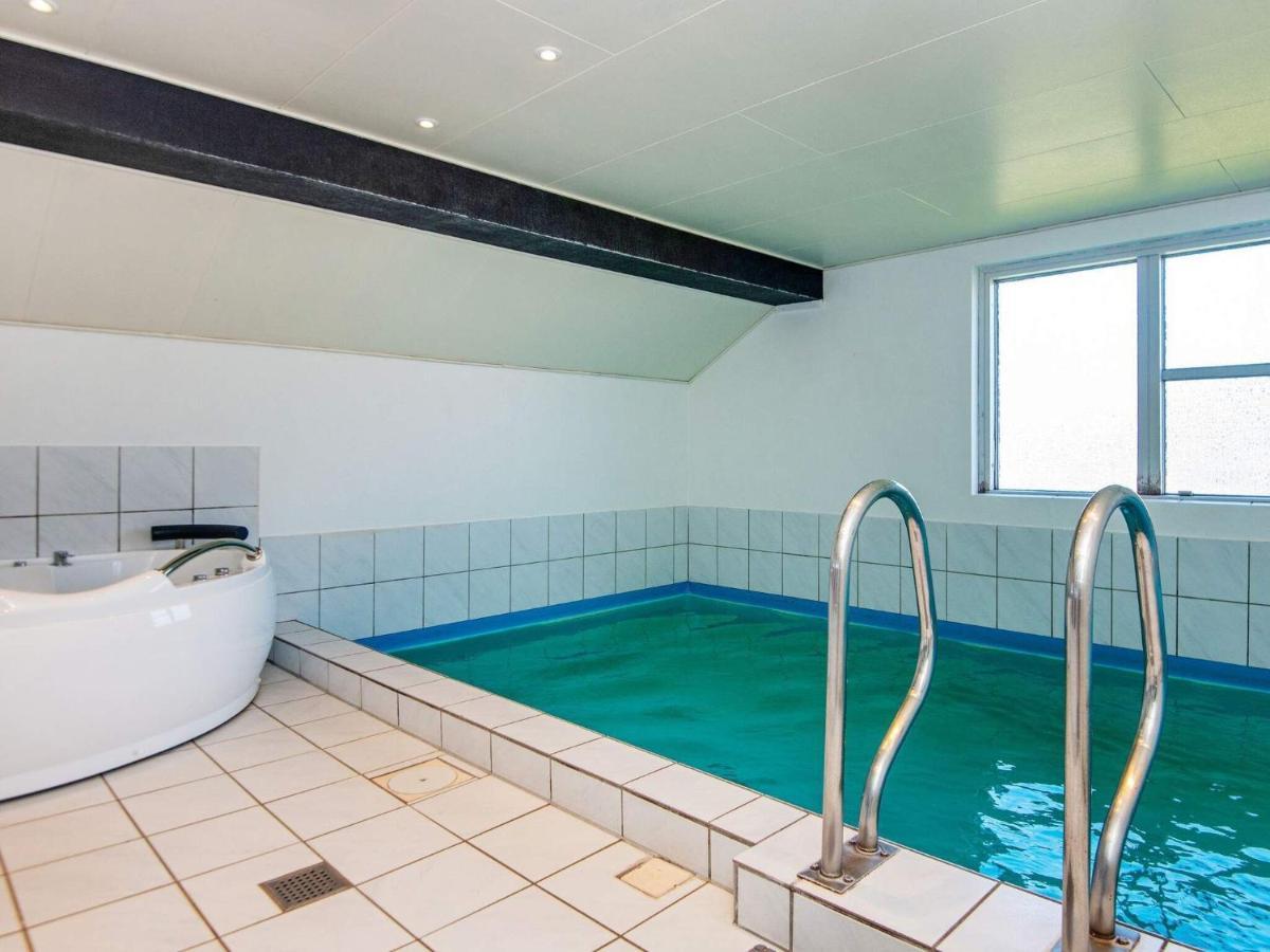 10 Person Holiday Home In Juelsminde Sonderby  Exterior photo